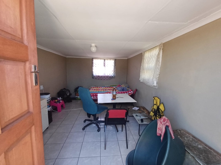 2 Bedroom Property for Sale in Govan Mbeki Eastern Cape